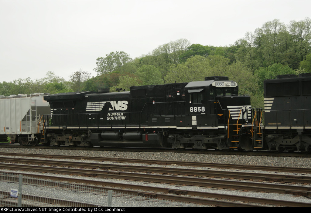 NS 8858